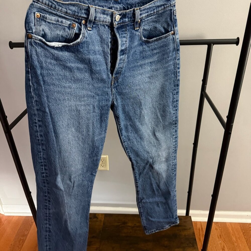 Levi's Straight Leg Jeans - 31 W, 30 L